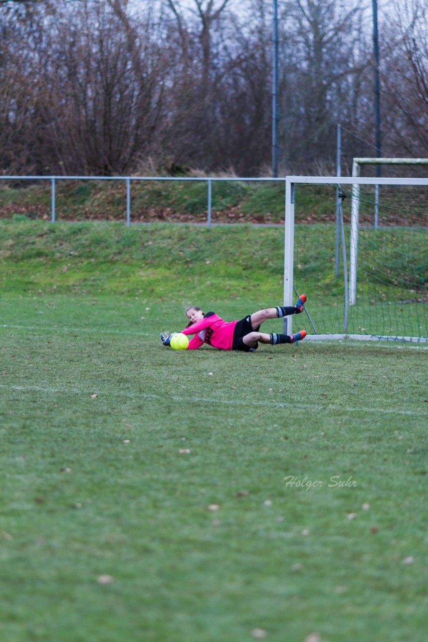 Bild 207 - B-Juniorinnen TSV Gnutz o.W. - SV Henstedt Ulzburg II : Ergebnis: ca. 5:0